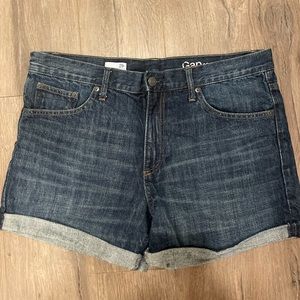 GAP sexy boyfriend shorts